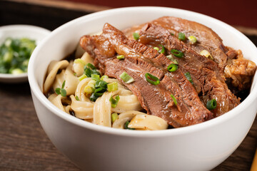Braised Beef Knife-Cut Noodles