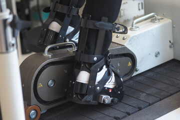 Treadmill rehab and training footwear