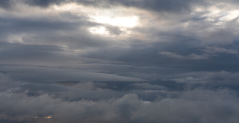Obraz premium Dramatic sky with layered storm clouds