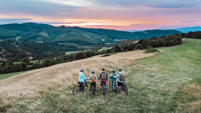Multigenerational biking trip in nature.
