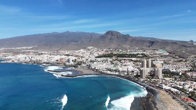 survol de Playa de las Am&eacute;ricas &agrave; Tenerife