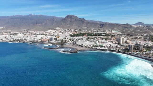 survol de Playa de las Am&eacute;ricas &agrave; Tenerife