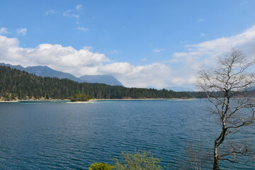 Eibsee, klarer Bergsee
