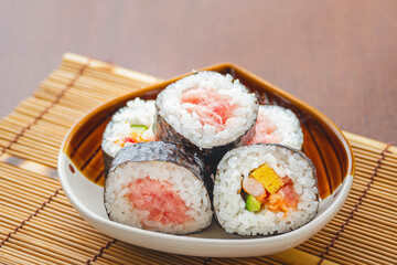 海鮮巻きとネギトロ巻き