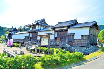 Fototapeta premium 三日月陣屋 物見櫓・中御門・通用門
