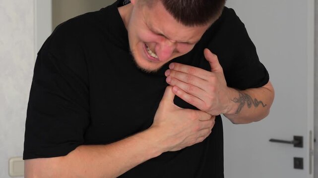 Chest pain and difficulty breathing during a panic attack.
Heart attack and signs of a heart attack in a young person.
Feeling unwell due to strong emotions and heart pain