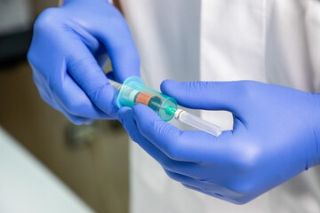 salute analisi provette prelievo sangue aghi controllo 