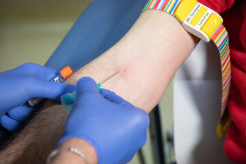salute analisi provette prelievo sangue aghi controllo 