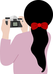 사진을 찍어주는 여성