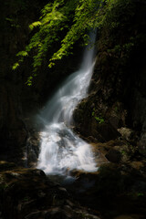 Obraz premium 岐阜県中津川市の銅穴の滝の長秒撮影