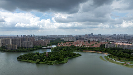 Fototapeta premium Urban scenery on a cloudy day