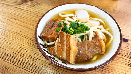おいしそうな沖縄そば 三枚肉そば 沖縄料理 郷土料理