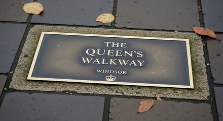 The Queens Walkway Windsor Sign.