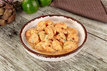Prawn in white cream sauce