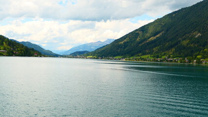 Obraz premium Schifffahrt am Weißensee, Kärnten