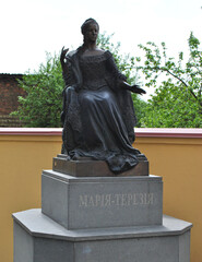statue of a woman