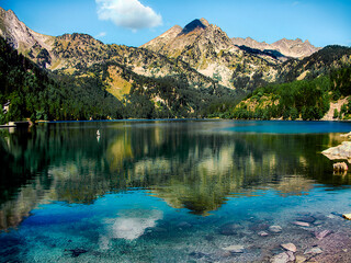 Naklejka premium Estany de Sant Maurici