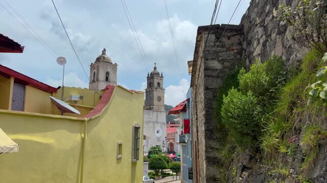 camino en un pueblo de la ciudad de real del monte en Hidalgo