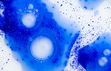 Close up of Copper Peptides in Liquid and Powdered Forms