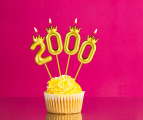 Number of followers or likes - Candle number 2000
