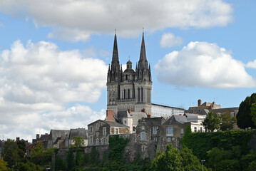 Fototapeta premium Cathédrale Saint-Maurice de la ville d'Angers