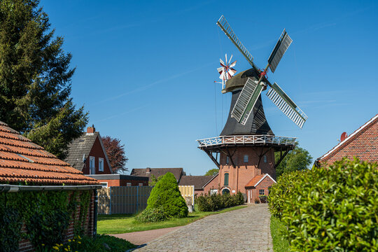 Windm&uuml;hle bei Weener in Ostfriesland