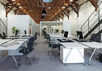 Contemporary Office Workspace Design