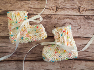 hand knitting baby booties 