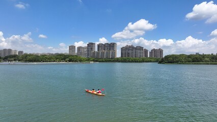 Urban kayaking mass sports events