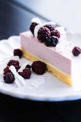 cheesecake with blueberries