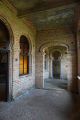 Obraz premium Corridor of old building