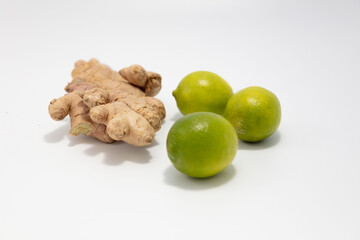 Limonki, Imbir i miód na białym tle