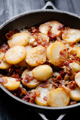traditional german pan-fried potatoes bratkartoffeln