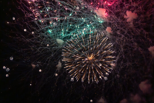 Fuegos pirot&eacute;cnicos, luces fuegos artificiales 