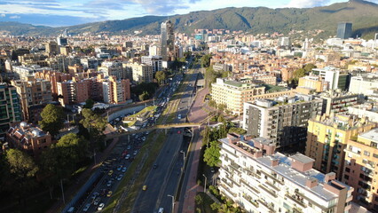 Obraz premium Bogota's northern area taken from the sky, with its characteristic buildings and its usual traffic