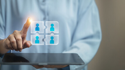 Human Resource Management and Teamwork Connection with Digital Technology