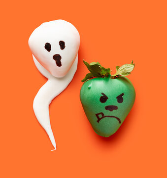 Scary Strawberries and Ghosts Halloween Treats