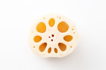 Fototapeta premium カットした蓮根 白バック