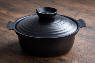 土鍋　earthenware pot