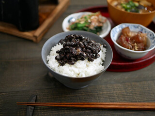 黒納豆定食