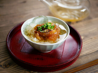 鯵のりゅうきゅうの冷やし茶漬け