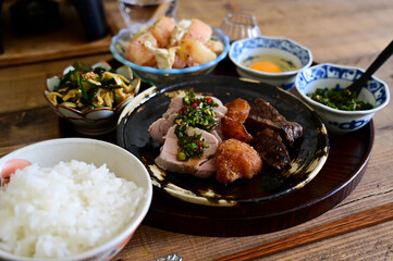肉料理の食卓