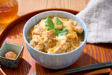 親子丼｜鶏肉と卵の定番和食丼もの
