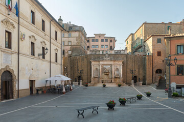 Farnese - Viterbo - Lazio - Italia. Piazza del Comune e la Fontana monumentale