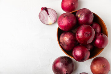 Shallot onion on the kitchen table. onion slice. onion rings. Fresh red Onion. Natural, fresh,...