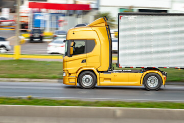 Built to Stand Out: The Yellow Freight Machine