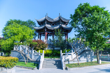 Fototapeta premium The Hejiang Pavilion beside the Jiuyan Bridge in Chengdu