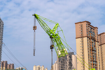 Construction crane boom facilities © ZCFei