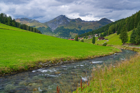 Dischmatal, Davos, Graub&uuml;nden, Schweiz, Gletscherbach