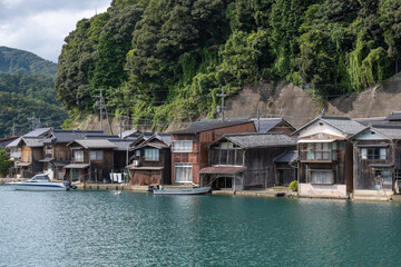 Fototapeta premium 伊根の舟屋